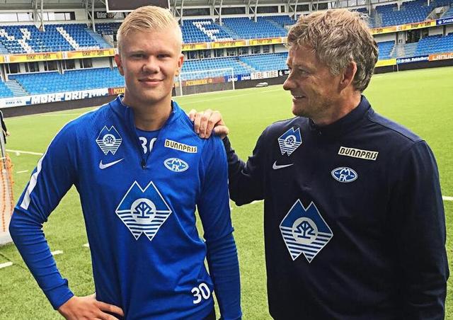 占旭刚任举重摔跤柔道中心主任，王励勤任乒羽中心副主任（占旭刚出任举重摔跤柔道中心主任，王励勤担任乒羽中心副主任）