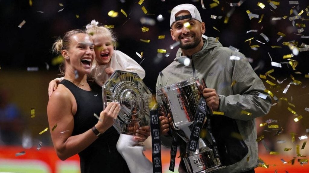 跟队：邓弗里斯脚踝疼痛未消除，可能告别2025年剩余比赛（随队消息：邓弗里斯脚踝疼痛未愈，恐缺席2025年剩余赛程）