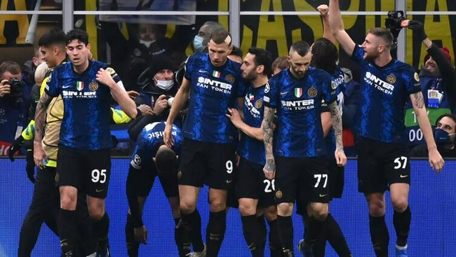 连输埃因霍温、本菲卡，那不勒斯队史首次遭遇欧冠客场连败（欧冠客场先后负于埃因霍温、本菲卡 那不勒斯队史首度遭遇连败）