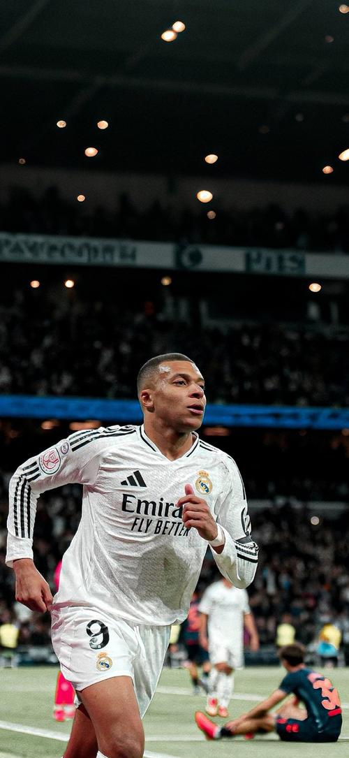 王燊超：争冠主动权还在我们手上；吕文君对球队的贡献非常大（王燊超：争冠主动权仍握在我们手中；称吕文君对球队贡献巨大）