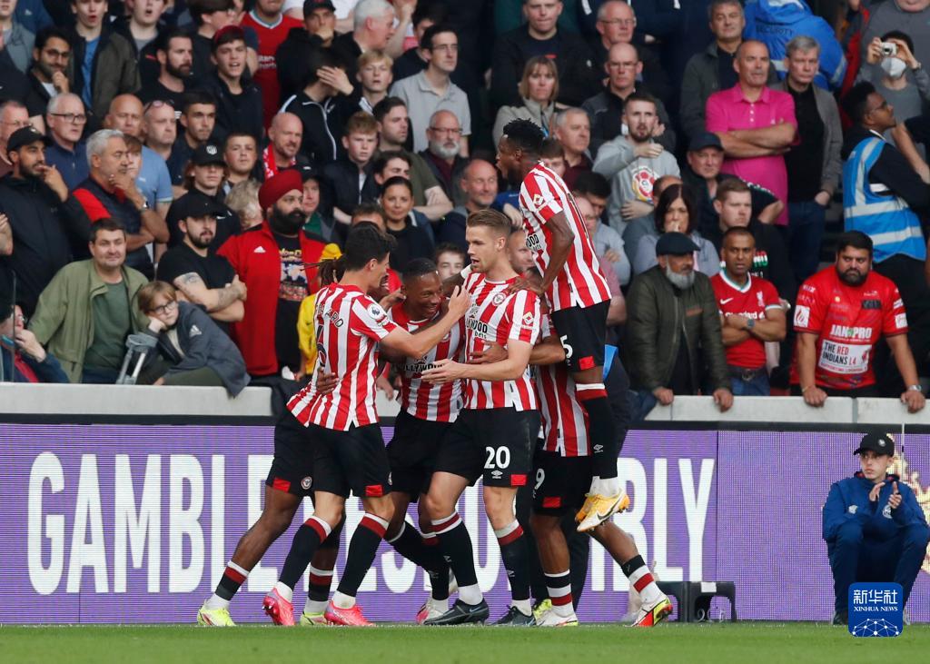 欧冠夺冠赔率：大巴黎紧追巴萨 阿森纳升至第3（欧冠夺冠赔率更新：巴黎圣日耳曼逼近巴萨，阿森纳升至第三）