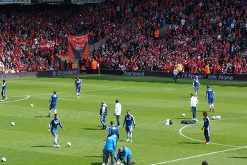 巴媒：内马尔左膝疼痛，或将缺席桑托斯的下一场比赛