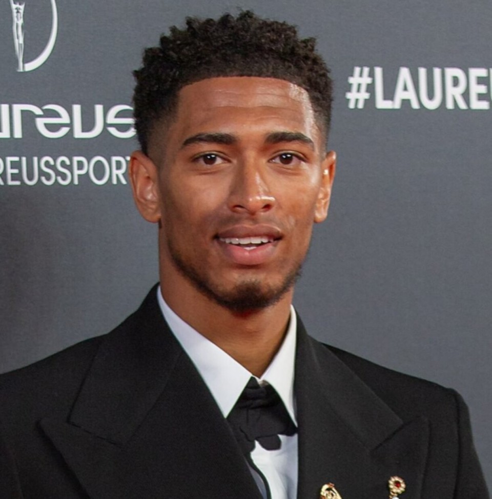 那不勒斯老板：输给伟大的穆里尼奥不丢人，差评穆帅是因为嫉妒（那不勒斯老板：败给伟大的穆里尼奥并非耻辱，对穆帅的差评多出于嫉妒）