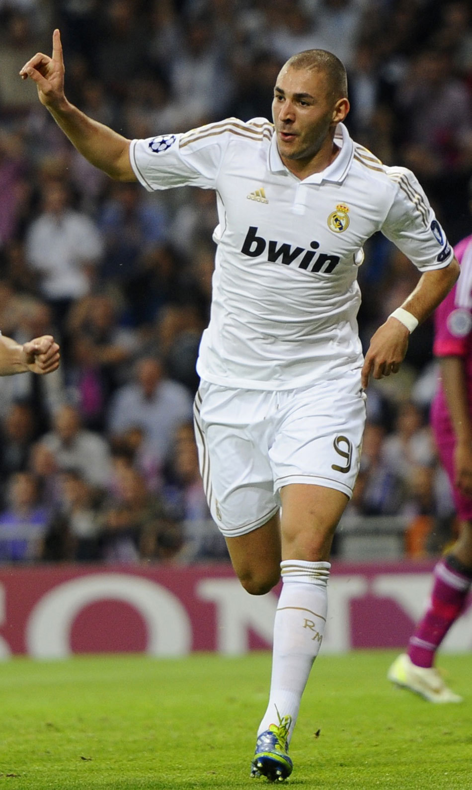 NBA球员数据统计：助攻、得分、篮板排行,（NBA球员榜单：得分、助攻与篮板统计）