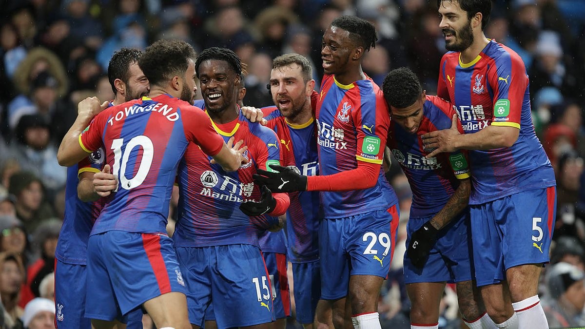 巴萨3比1马竞的第10分钟：球迷再次集体高喊梅西的名字！（巴萨3-1马竞进行至第10分钟，球迷再度齐声高喊梅西！）