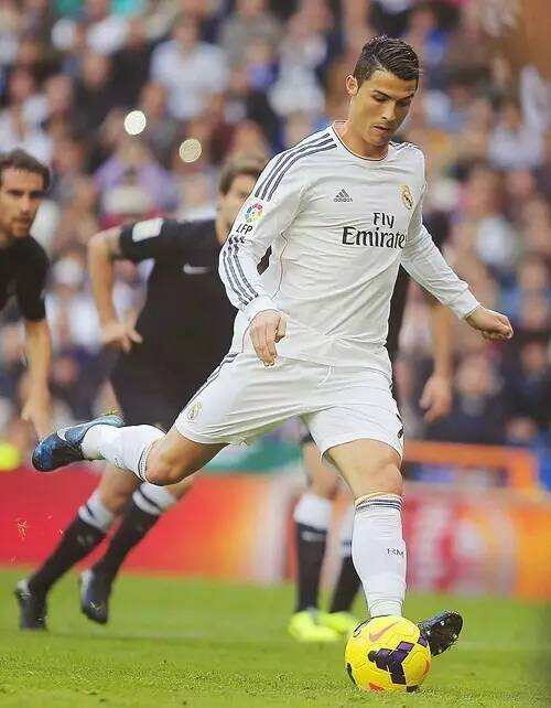 匈牙利主帅：终场前本有机会终结比赛，输掉比赛责任都在我（匈牙利主帅：终场前原可锁定胜局，失利责任由我承担）